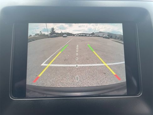 Used 2021 Jeep Cherokee Latitude Plus image 4