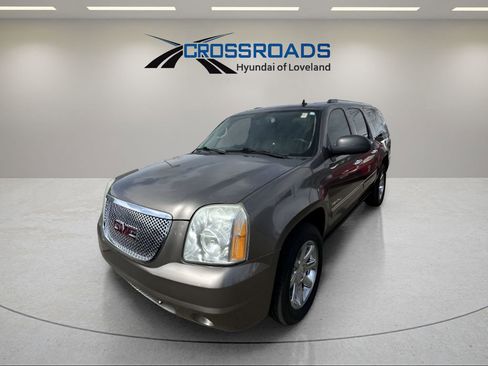 Used 2011 GMC Yukon XL Denali image 13