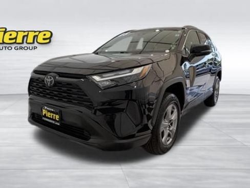 Used 2025 Toyota RAV4 XLE FWD image 1