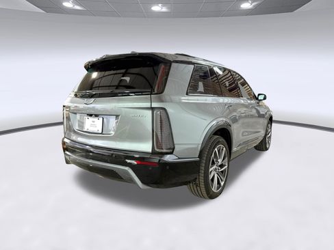 New 2026 Cadillac Vistiq Luxury AWD/4WD image 8