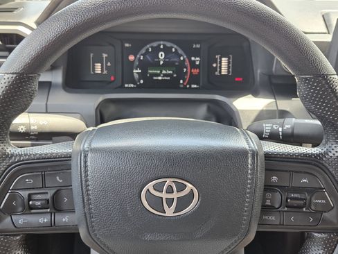 Certified 2024 Toyota Tacoma SR AWD/4WD image 17