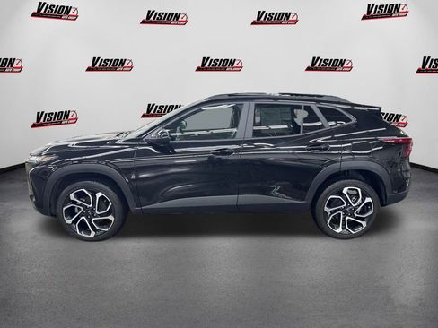 Used 2025 Chevrolet Trax RS image 8