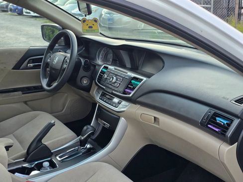 Used 2013 Honda Accord LX image 10