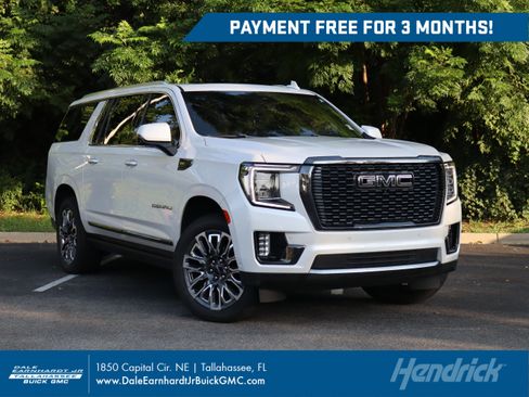 Used 2023 GMC Yukon XL Denali Ultimate AWD/4WD image 1
