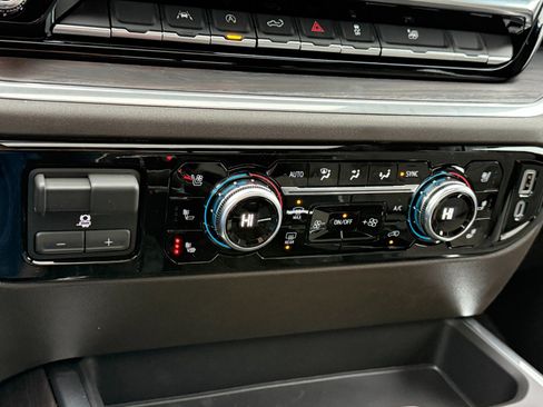 New 2026 GMC Sierra 1500 SLT w/ SLT Premium Package image 34