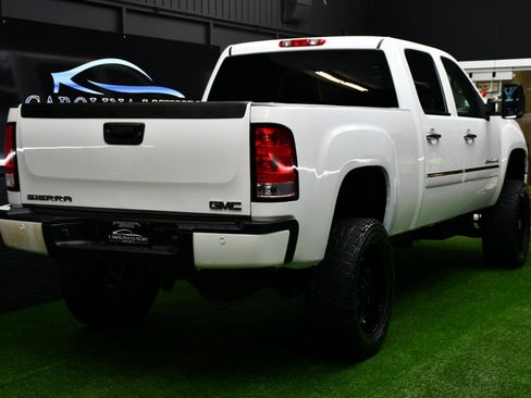 Used 2012 GMC Sierra 2500 Denali AWD/4WD image 8