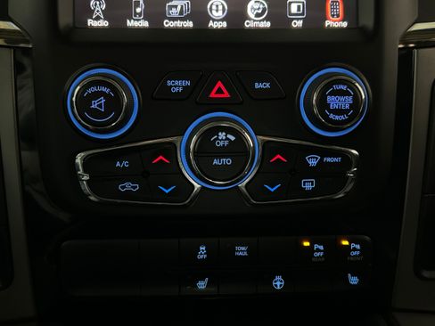 Used 2016 RAM 1500 Sport w/ Black Ram 1500 Sport Group image 11