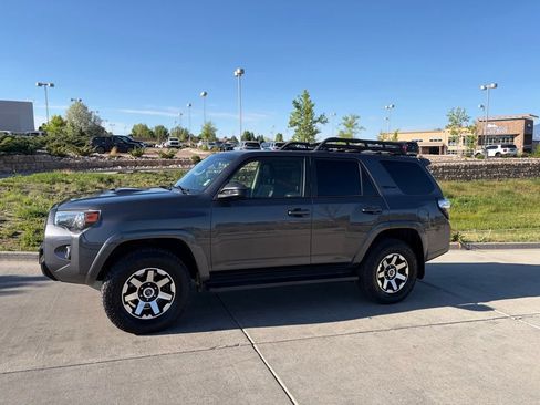 Used 2020 Toyota 4Runner TRD Pro AWD/4WD image 5