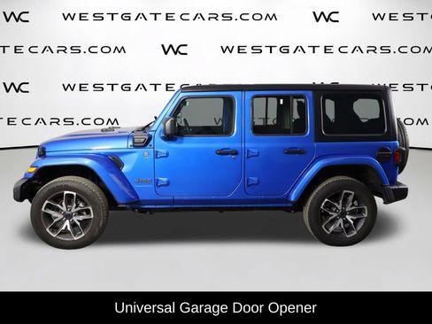 Used 2024 Jeep Wrangler Unlimited w/ Convenience Group AWD/4WD image 5