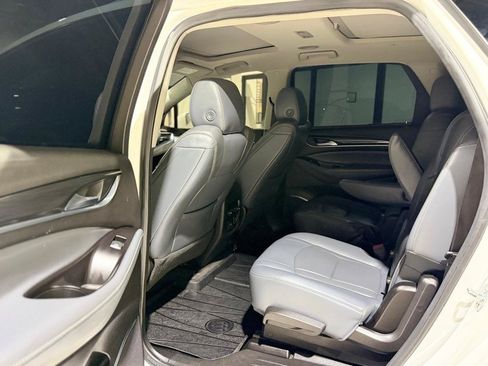 Used 2019 Buick Enclave Premium FWD image 12