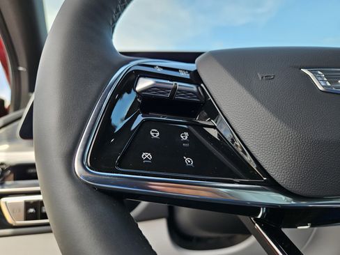 New 2025 Cadillac Lyriq Sport image 32