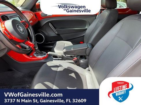 Used 2018 Volkswagen Beetle 2.0T S w/ Style & Comfort Package image 11