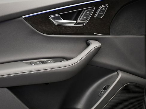 New 2026 Audi Q8 Premium Plus image 33