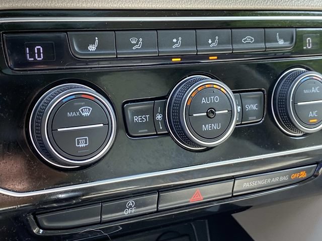Used 2023 Volkswagen Atlas SEL AWD/4WD image 13