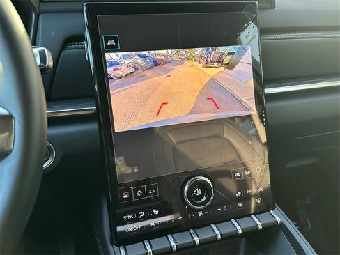 Used 2026 GMC Terrain Elevation w/ Elevation Premium Package image 25