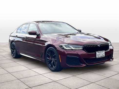 Used 2023 BMW 530i w/ M Sport Package image 2