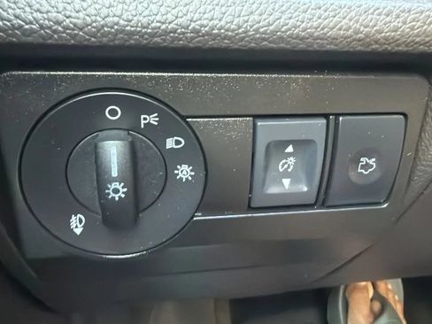 Used 2010 Ford Fusion Hybrid FWD image 32