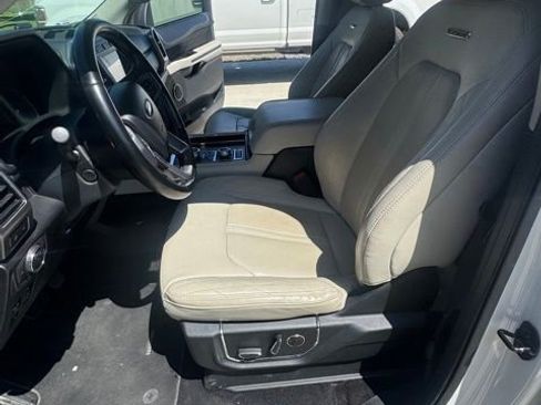Used 2021 Ford Expedition Max Platinum AWD/4WD image 1