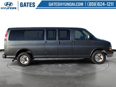 Used 2016 Chevrolet Express 3500 LT w/ LT Preferred Equipment Group RWD image 3