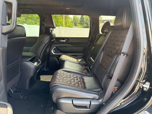 Used 2025 Nissan Armada Platinum AWD/4WD image 44
