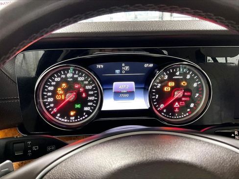 Used 2018 Mercedes-Benz E 400 4MATIC Wagon image 25