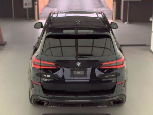 Used 2021 BMW X5 xDrive40i w/ M Sport Package AWD/4WD image 6