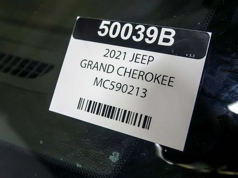 Used 2021 Jeep Grand Cherokee Summit w/ Platinum Series Group AWD/4WD image 37
