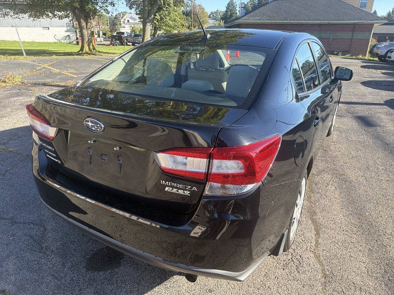 Used 2017 Subaru Impreza 2.0i AWD/4WD image 8