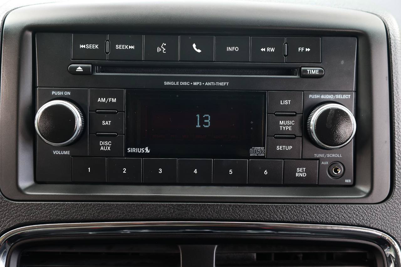 Used 2017 Dodge Grand Caravan SE w/ Power Window Group FWD image 33