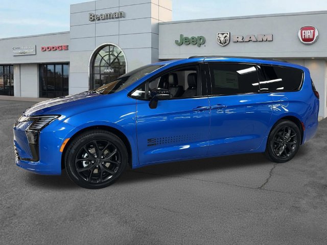 New 2027 Chrysler Pacifica Select FWD image 4