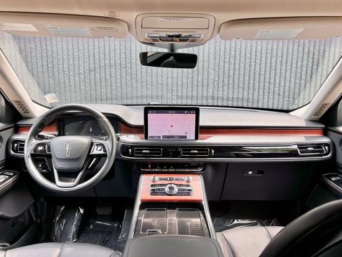 Used 2024 Lincoln Aviator Reserve w/ Equipment Group 201A AWD/4WD image 41