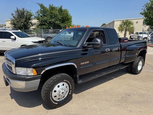 Used 1998 Dodge Ram 3500 Truck 4x4 Quad Cab image 9