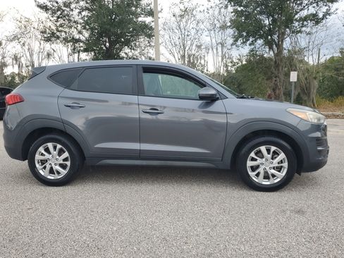 Used 2019 Hyundai Tucson SE image 4
