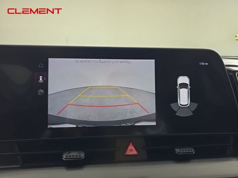 Used 2023 Kia Sportage EX image 18