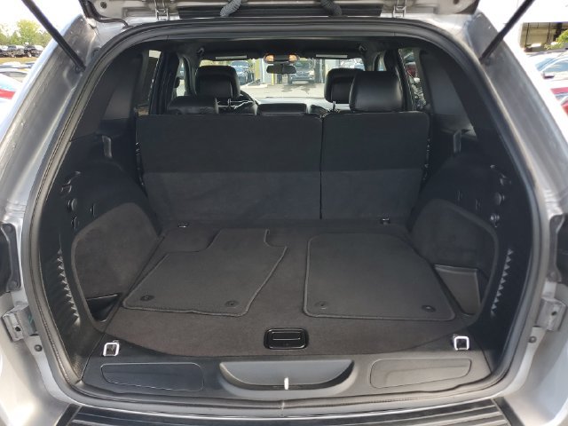 Certified 2020 Jeep Grand Cherokee Laredo RWD image 11
