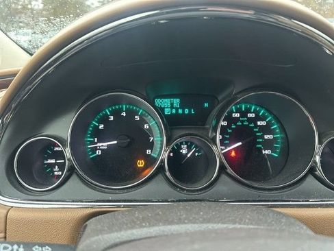 Used 2016 Buick Enclave Leather w/ Trailering Package FWD image 9