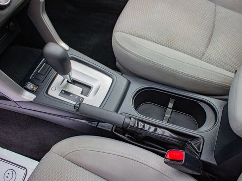 Used 2015 Subaru Forester 2.5i Premium AWD/4WD image 29