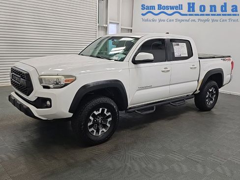 Used 2016 Toyota Tacoma TRD Off-Road w/ Towing Package AWD/4WD image 1