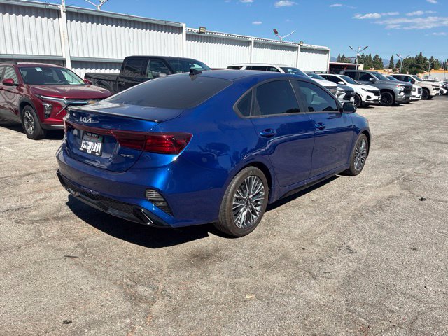 Used 2024 Kia Forte GT-Line w/ GT-Line Premium Package FWD image 3