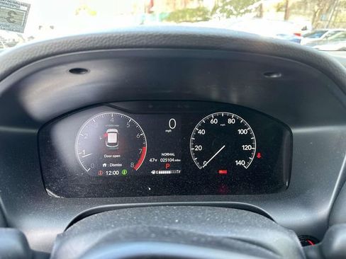 Used 2023 Honda HR-V LX image 25