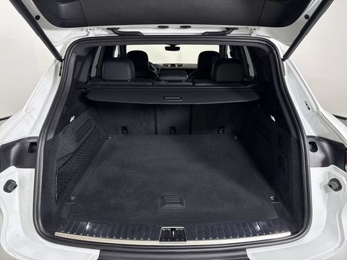 Certified 2025 Porsche Cayenne S AWD/4WD image 21