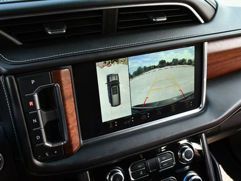 Used 2023 GMC Yukon Denali Ultimate AWD/4WD image 53