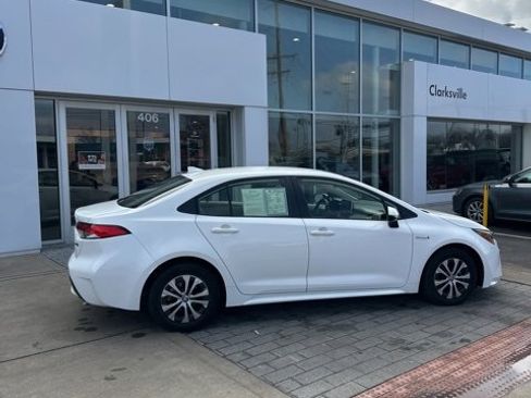 Used 2021 Toyota Corolla LE image 7