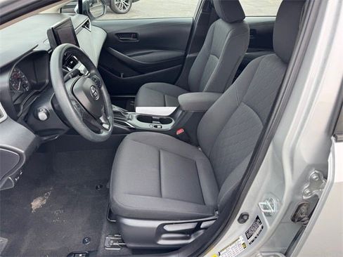 Used 2023 Toyota Corolla LE image 9