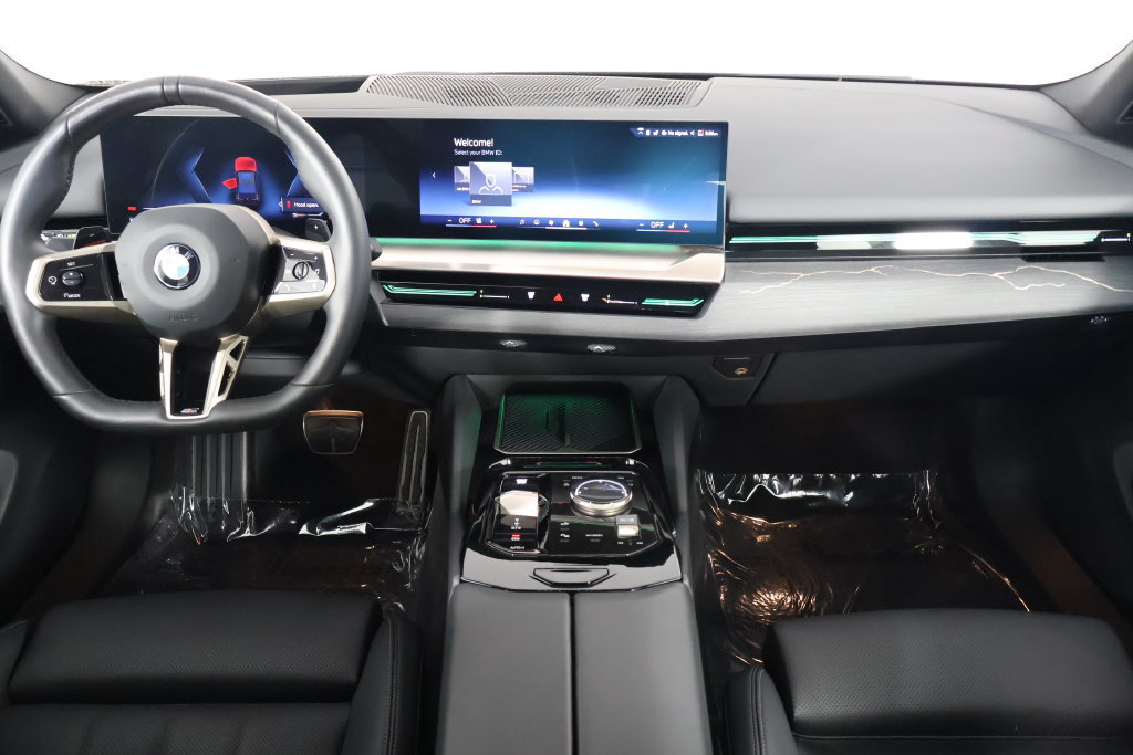 Used 2026 BMW 530i w/ M Sport Package RWD image 14
