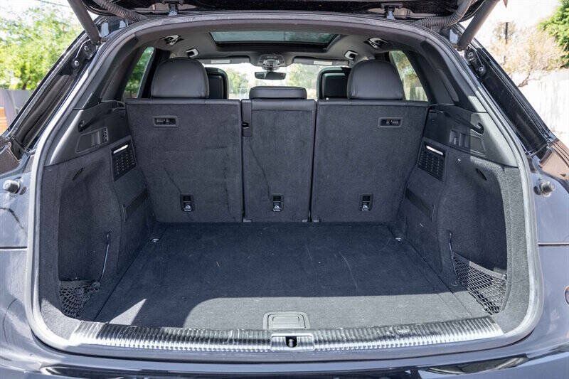 Used 2018 Audi SQ5 Premium Plus AWD/4WD image 19