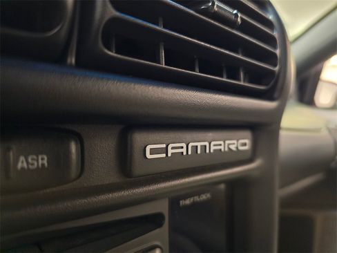 Used 2000 Chevrolet Camaro Z28 image 7