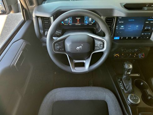 Used 2025 Ford Bronco 4-Door AWD/4WD image 11