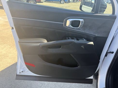 Used 2024 Kia Sorento SX image 20