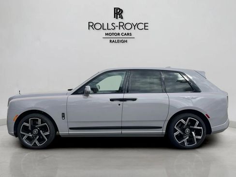 New 2026 Rolls-Royce Cullinan Black Badge image 4